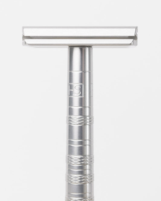 5 Reasons to Switch to a Safety Razor in 2025 (And Why the Henson Starter Bundle is the Best Choice) - Sama Homes