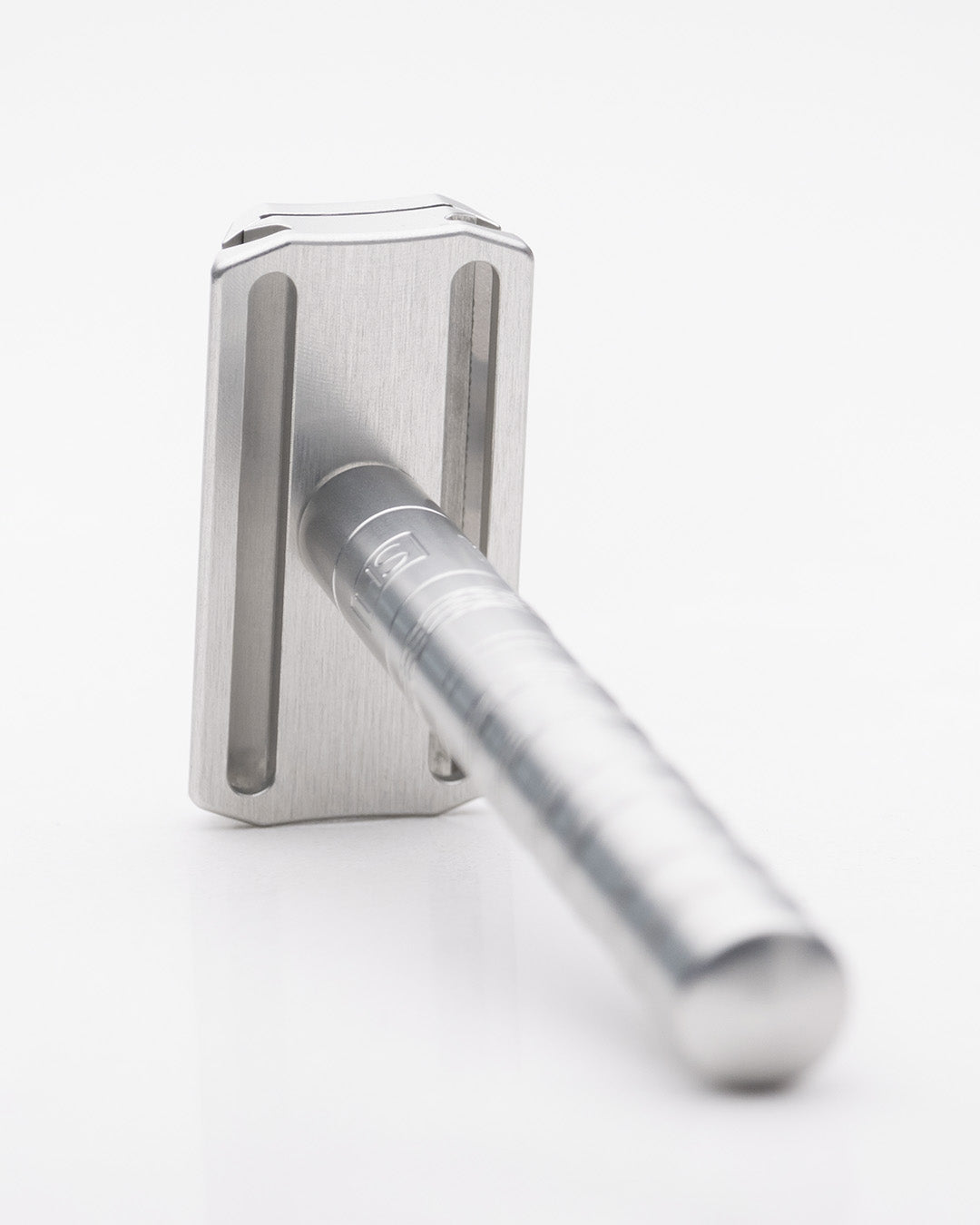 Henson AL13 Razor – Aircraft Aluminum, Smooth & Comfortable Shaving