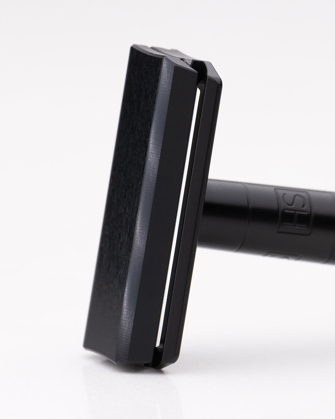 Henson AL13-M Razor Jet Black – Premium Safety Razor for Smooth Shaving