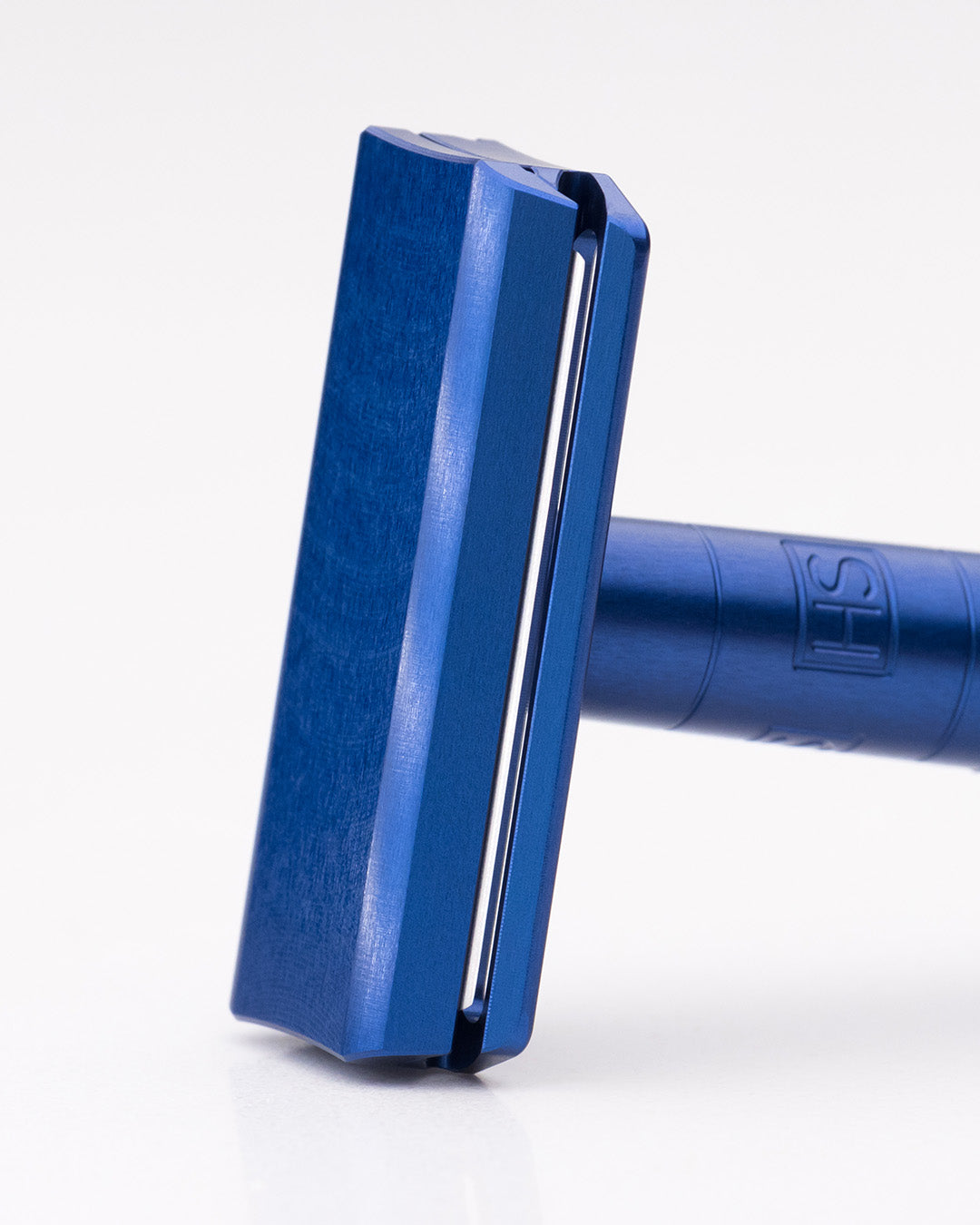 Henson AL13 Razor in Steel Blue – Smooth, Comfortable Shaving