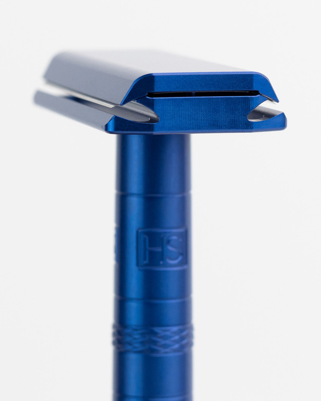 Henson AL13 Razor in Steel Blue – Smooth, Comfortable Shaving