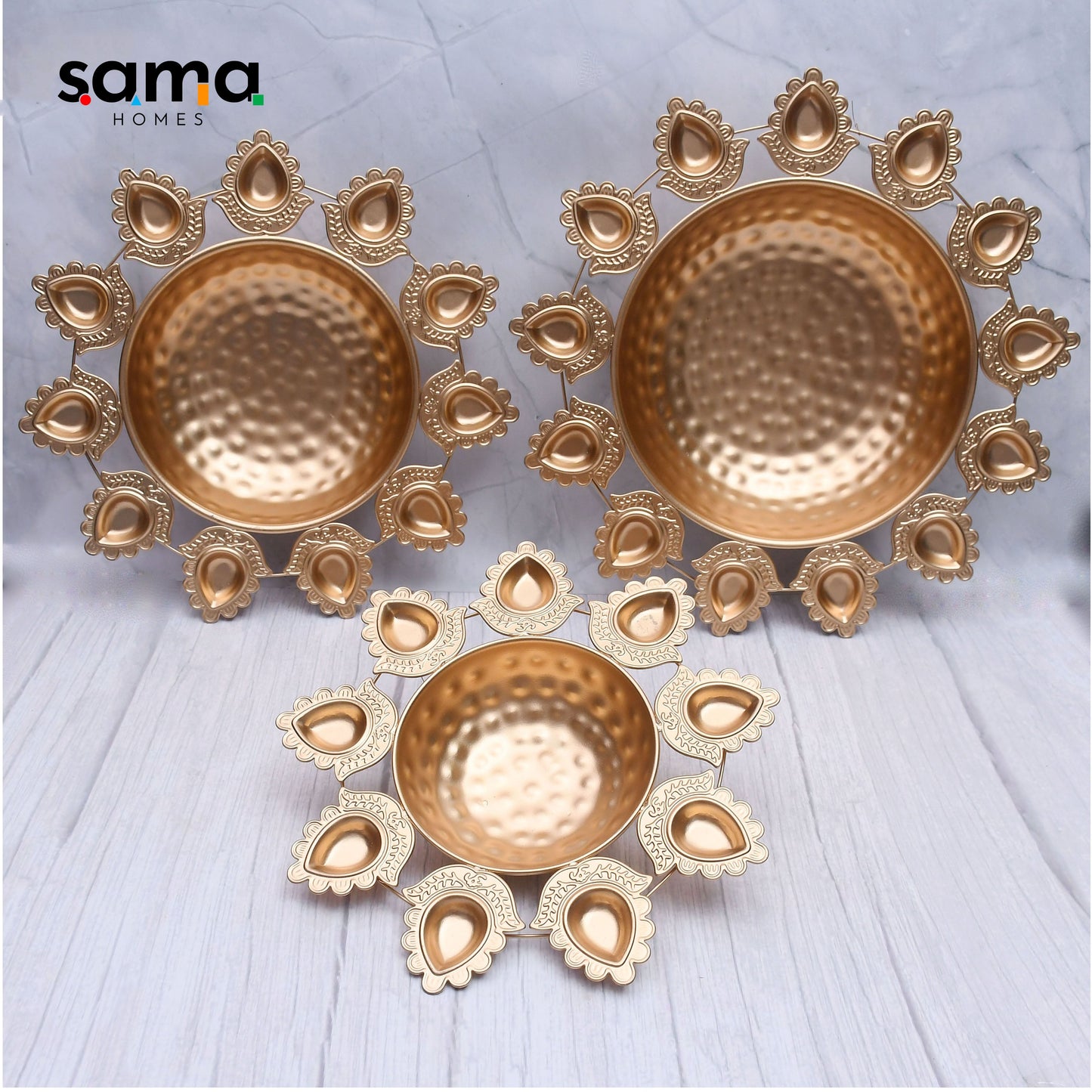 Exclusive Leaf Design Urli with Tea-Light Holder Set Of 3 - Sama Homes