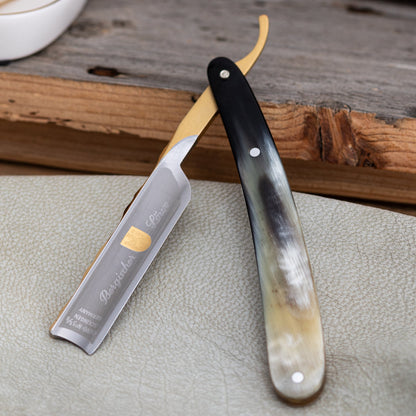 Dovo Straight Razor, "Bergischer Lowe" 5/8", Carbon Steel, Full Hollow Grind, Horn Handle by Dovo - Straight Razor (View 4)