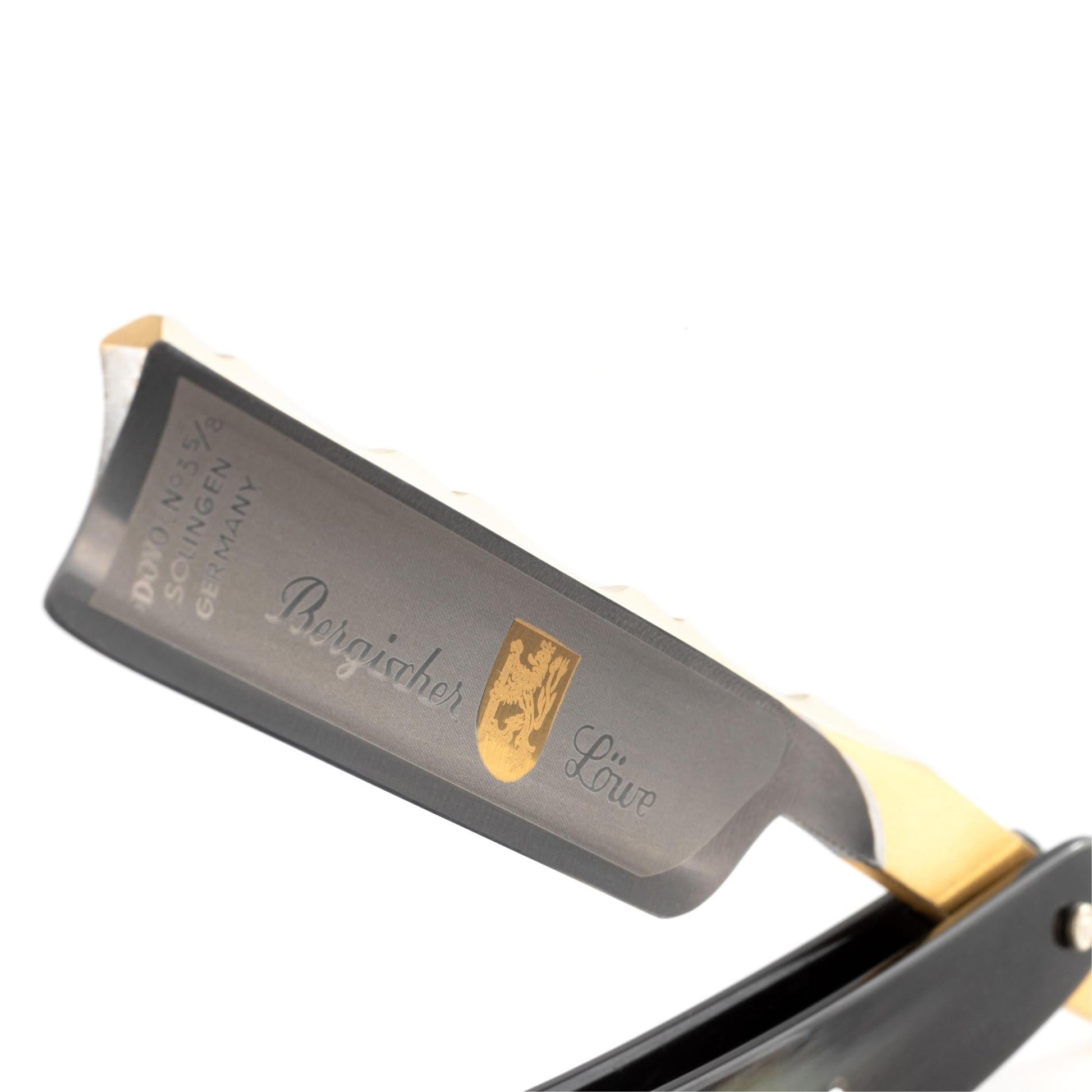 Dovo Straight Razor, "Bergischer Lowe" 5/8", Carbon Steel, Full Hollow Grind, Horn Handle - Image 2