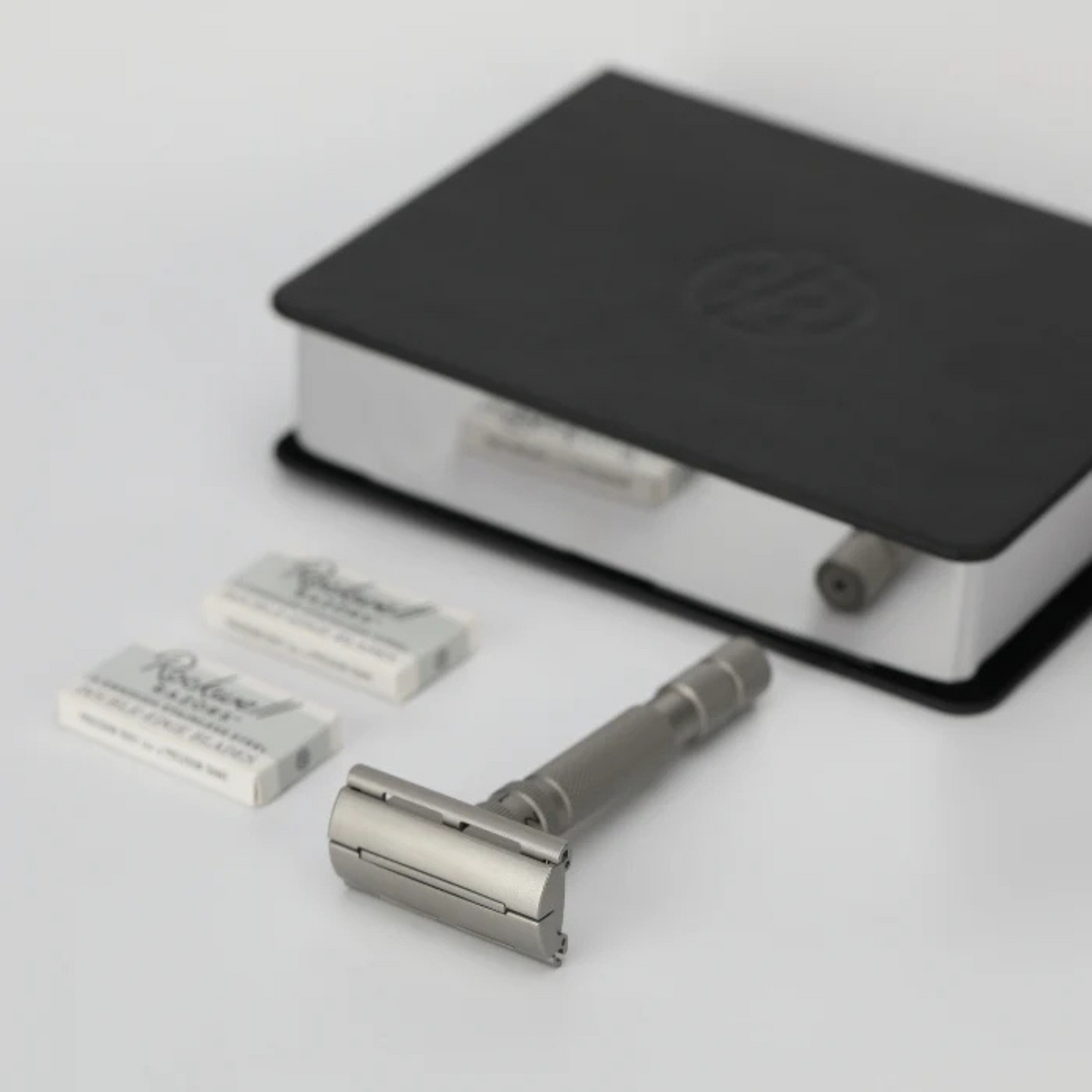 Rockwell T2 Adjustable Twist-To-Open Stainless Steel DE Safety Razor - Matte Silver