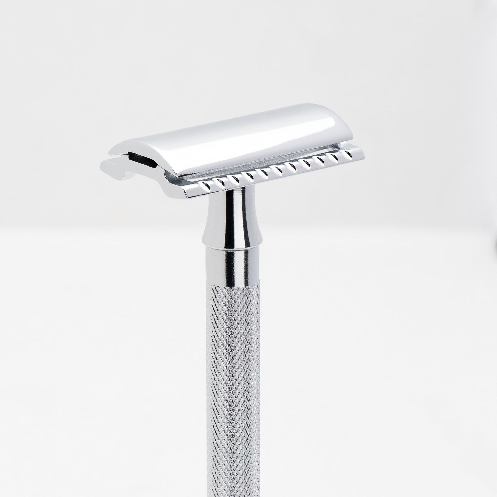 Merkur Razor Set 2-pieces ( Razor 23 001, and Stand 4005 001), Bright Chrome, MK-2381001 by Merkur - Double Edge Safety Razors (View 7)
