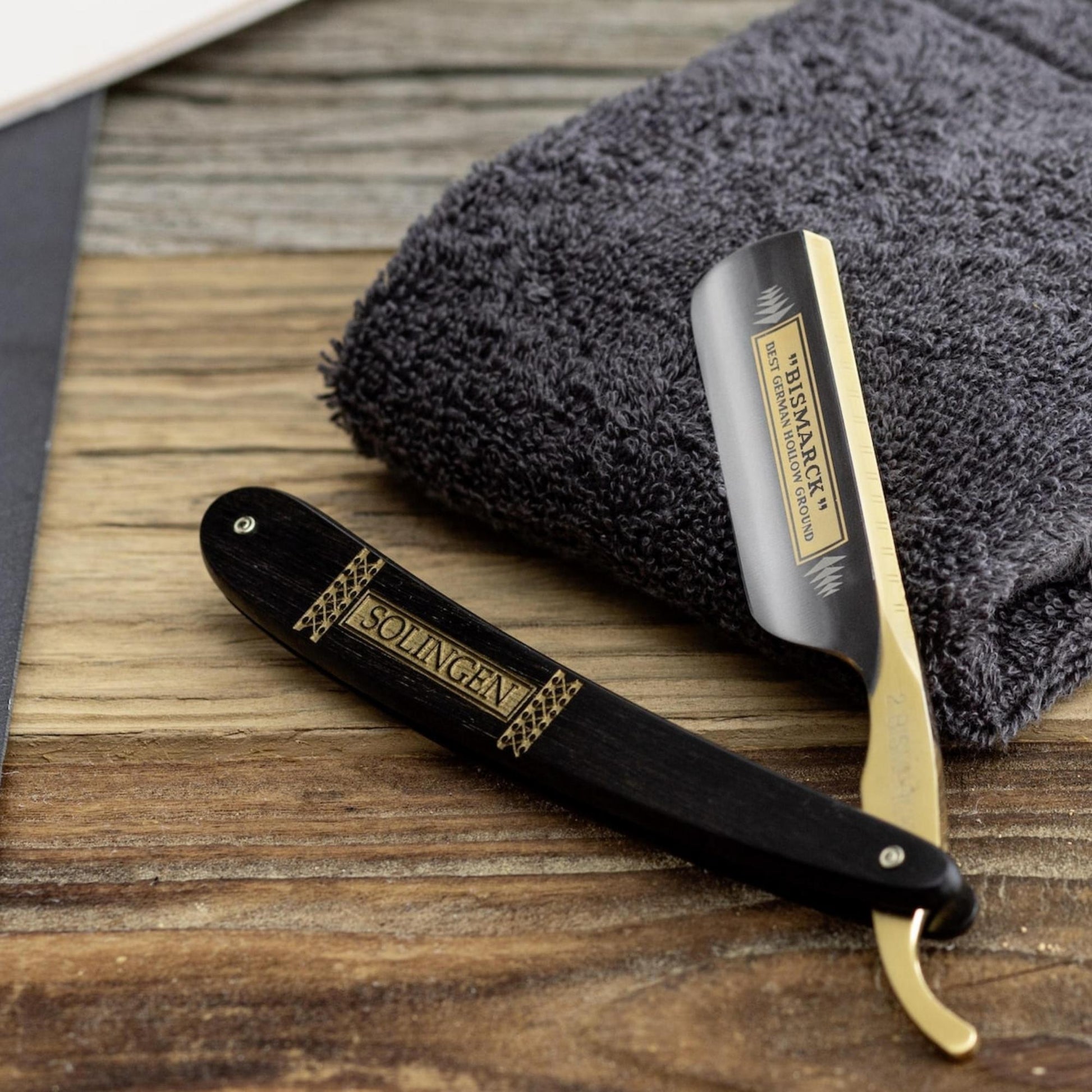 Dovo Straight Razor, "Bismarck" 6/8", Carbon Steel, Full Hollow Grind, Ebony Black Handle with Gold Color - Image 7