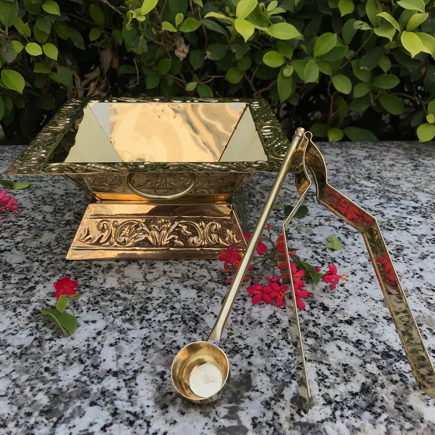 9-inch Brass Havan Kund Set with Spoon & Tongs for Pooja & Yagya
