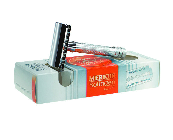 Merkur 33C 3-Piece DE Safety Razor, Closed Comb, Knurled Standard Handle, Chrome - Image 4