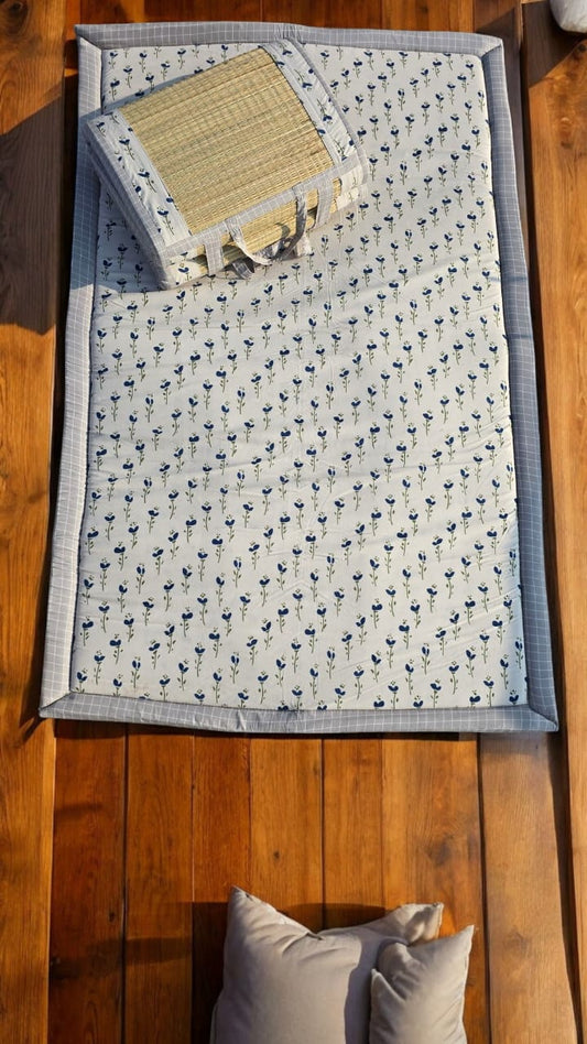 Flower Design Elegant Mat 