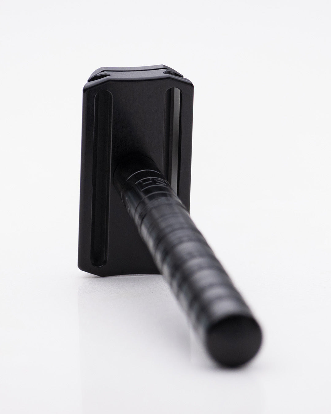 Henson AL13-M Razor Jet Black – Premium Safety Razor for Smooth Shaving