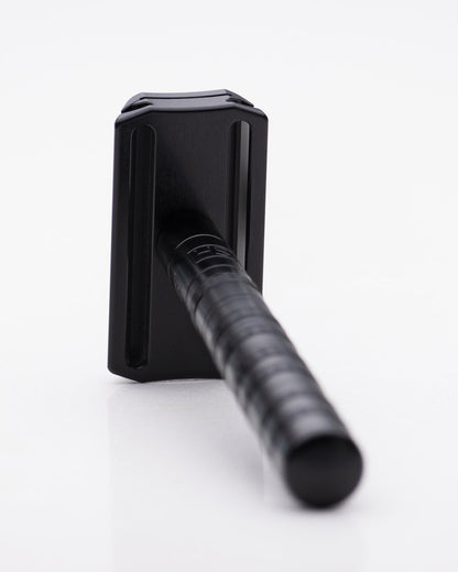 Henson AL13-M Razor Jet Black – Premium Safety Razor for Smooth Shaving