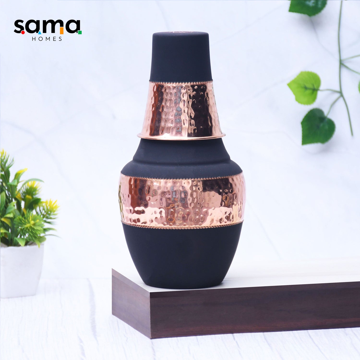 Pure Copper Silk Black Venus Pot with Inbuilt Glass Capacity 1400ML - Sama Homes